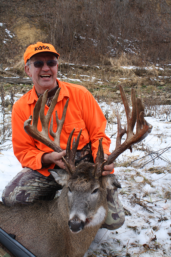 MNSJ RADIO PODCAST: Stan Kreidermacher and his record buck!