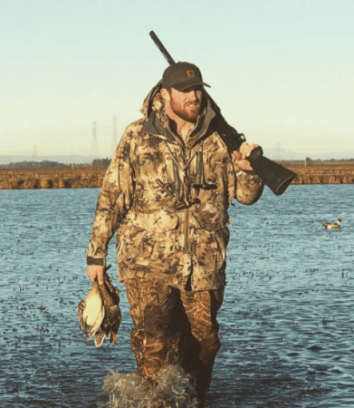 Finding Fur and Feathers Show #26: Duck Hunting with Former Minnesota Viking Cam Smith