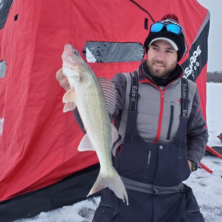 Finding Fins Show #32: Early Ice Safety, Tips and Tricks