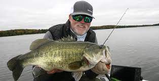 Finding Fins Show #44: Steve Pennaz