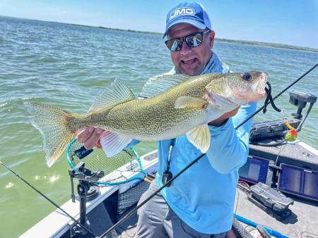 SJR | Week 562: Why are Walleyes in Shallow Water?